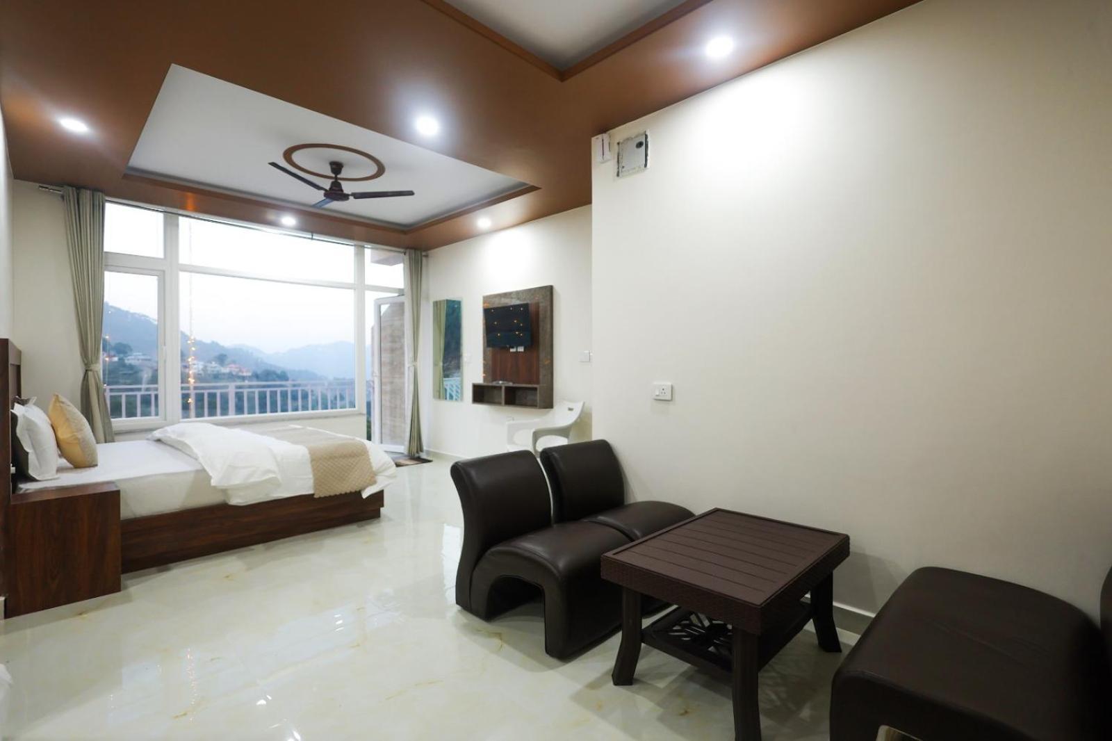 Mountain Shadow Hotel Kasauli Exterior photo